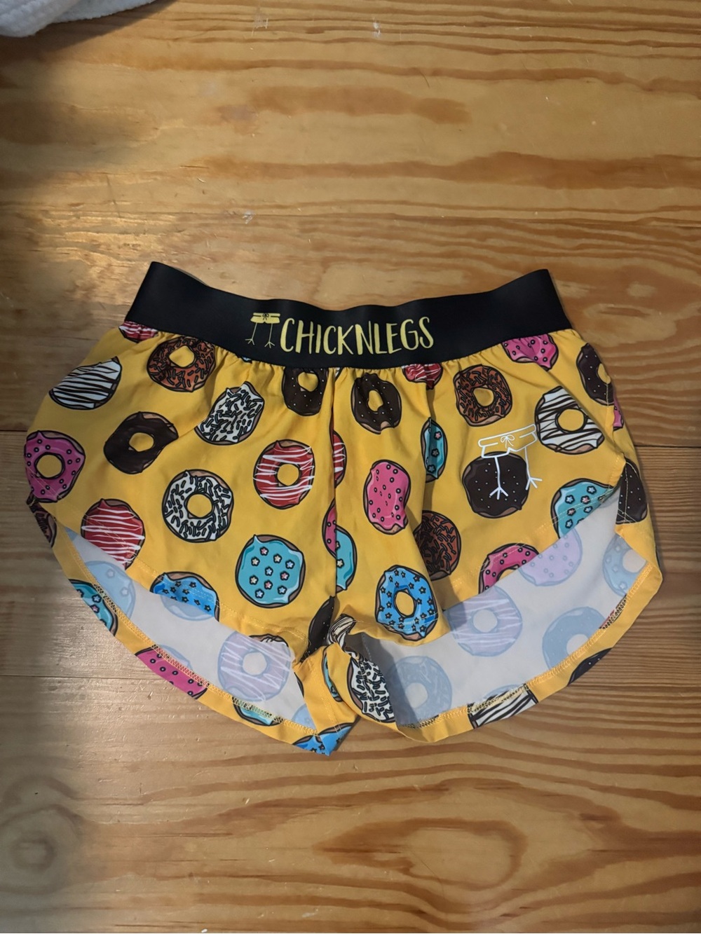 Chicknlegs workout shorts